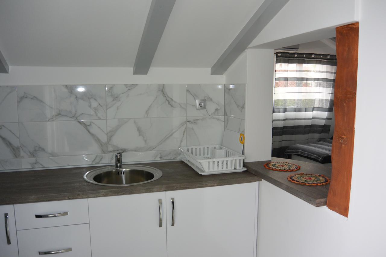 Apartments Nautica Barbat na Rabu Экстерьер фото