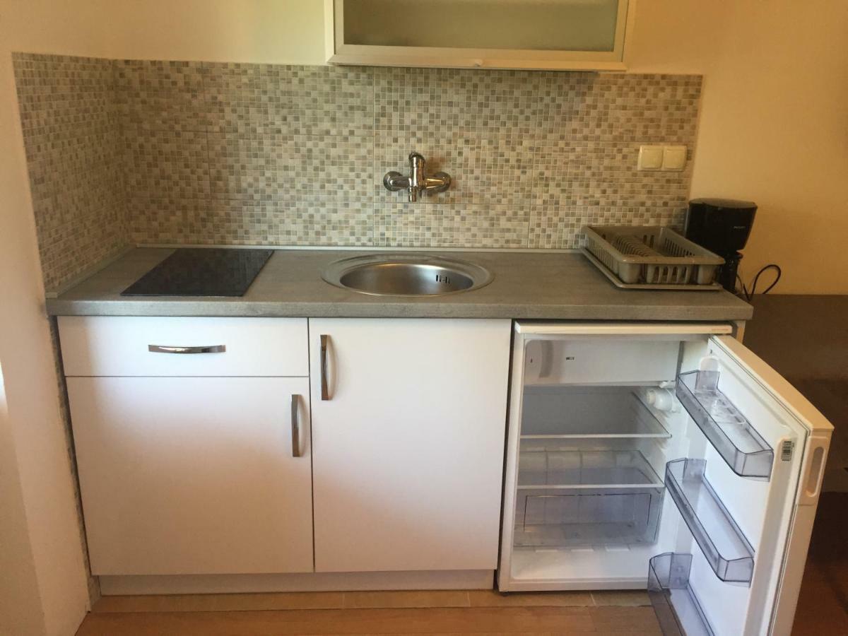 Apartments Nautica Barbat na Rabu Экстерьер фото