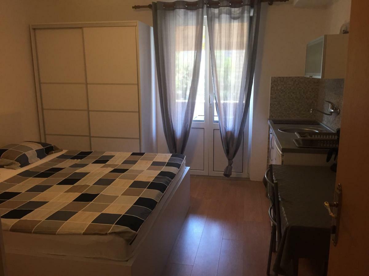 Apartments Nautica Barbat na Rabu Экстерьер фото